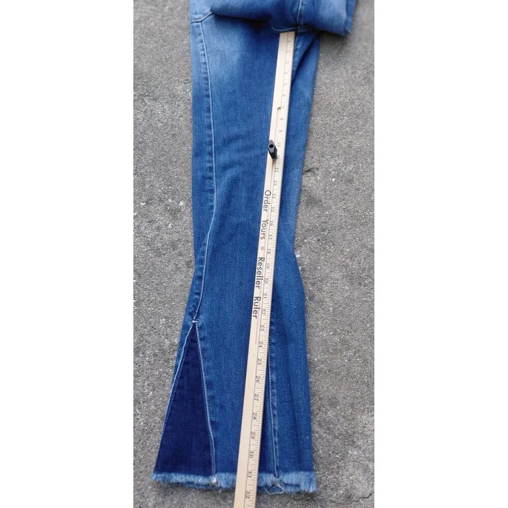 KanCan Bell Bottom Jeans Womens 30 Blue Denim Back Seam Split Hem Frayed